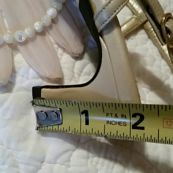 Yellow Cab Women's Dressy Shoes - Picture 7 of 8